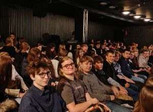 Spektakl w teatrze V6